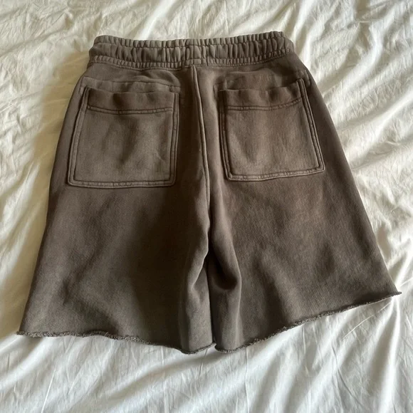 Cotton Citizen Bronx Sweat Shorts Vintage Taupe - Picture 2 of 4
